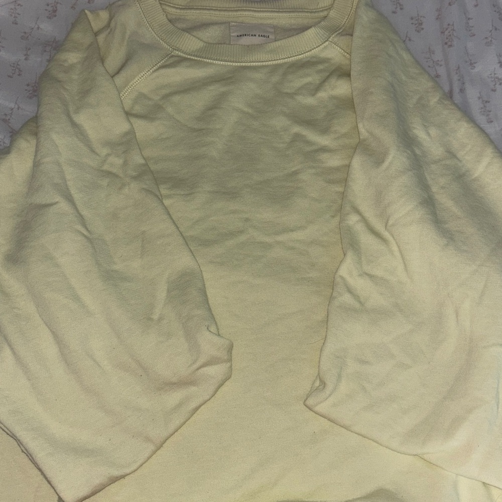 American Eagle Outfitters Light Yellow Sweater - Picture 2 of 3